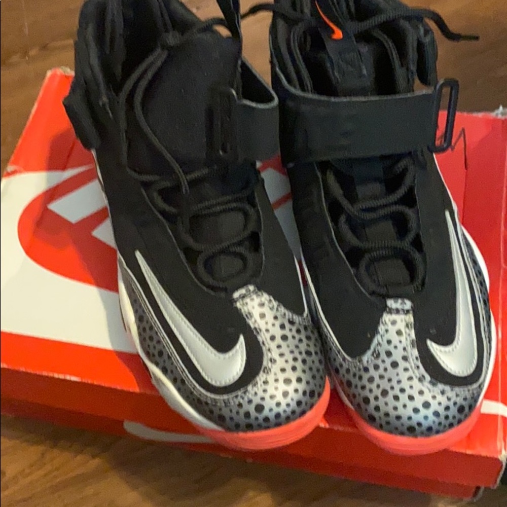 Nike